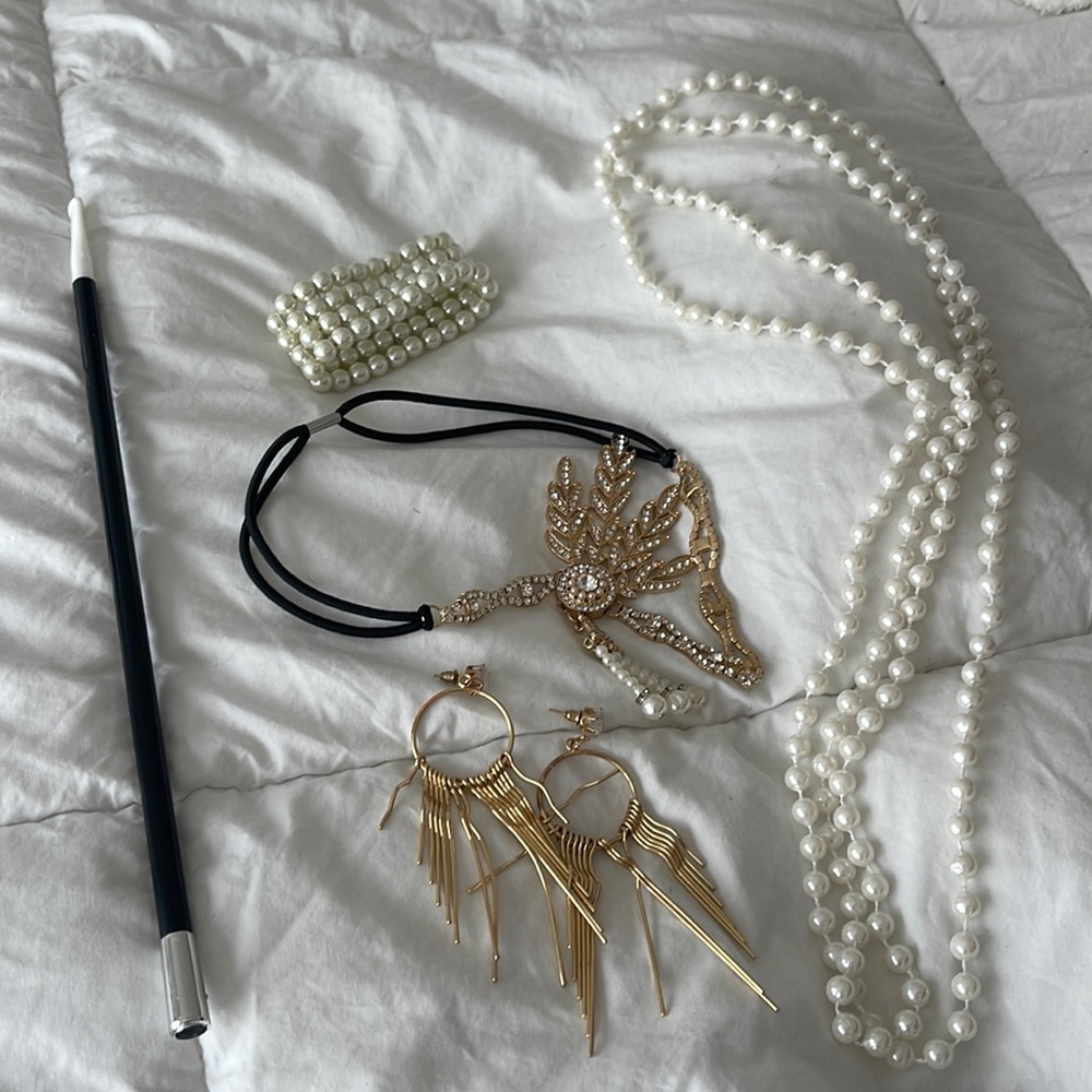 Accessory set- roaring 20’s